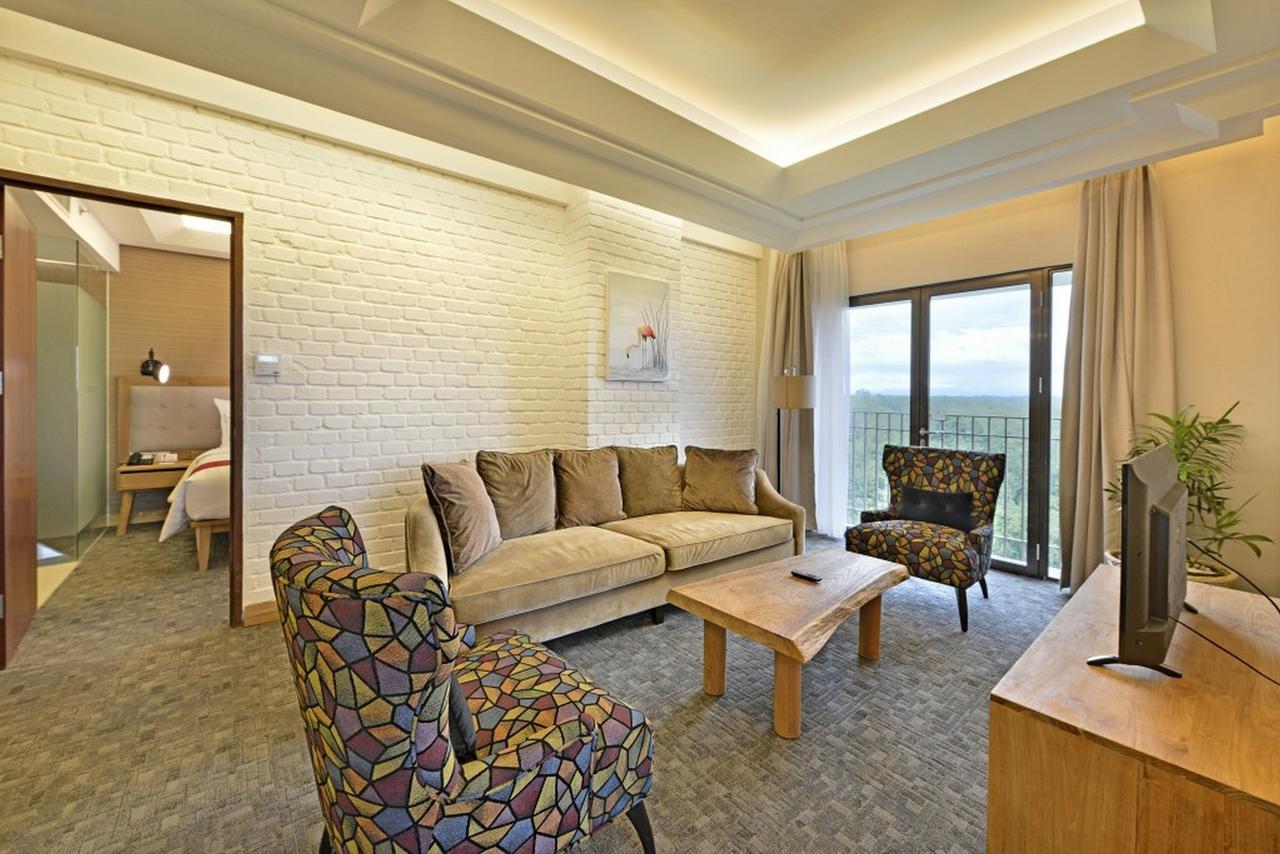 Famvida Hotel Lubuklinggau Kamer foto
